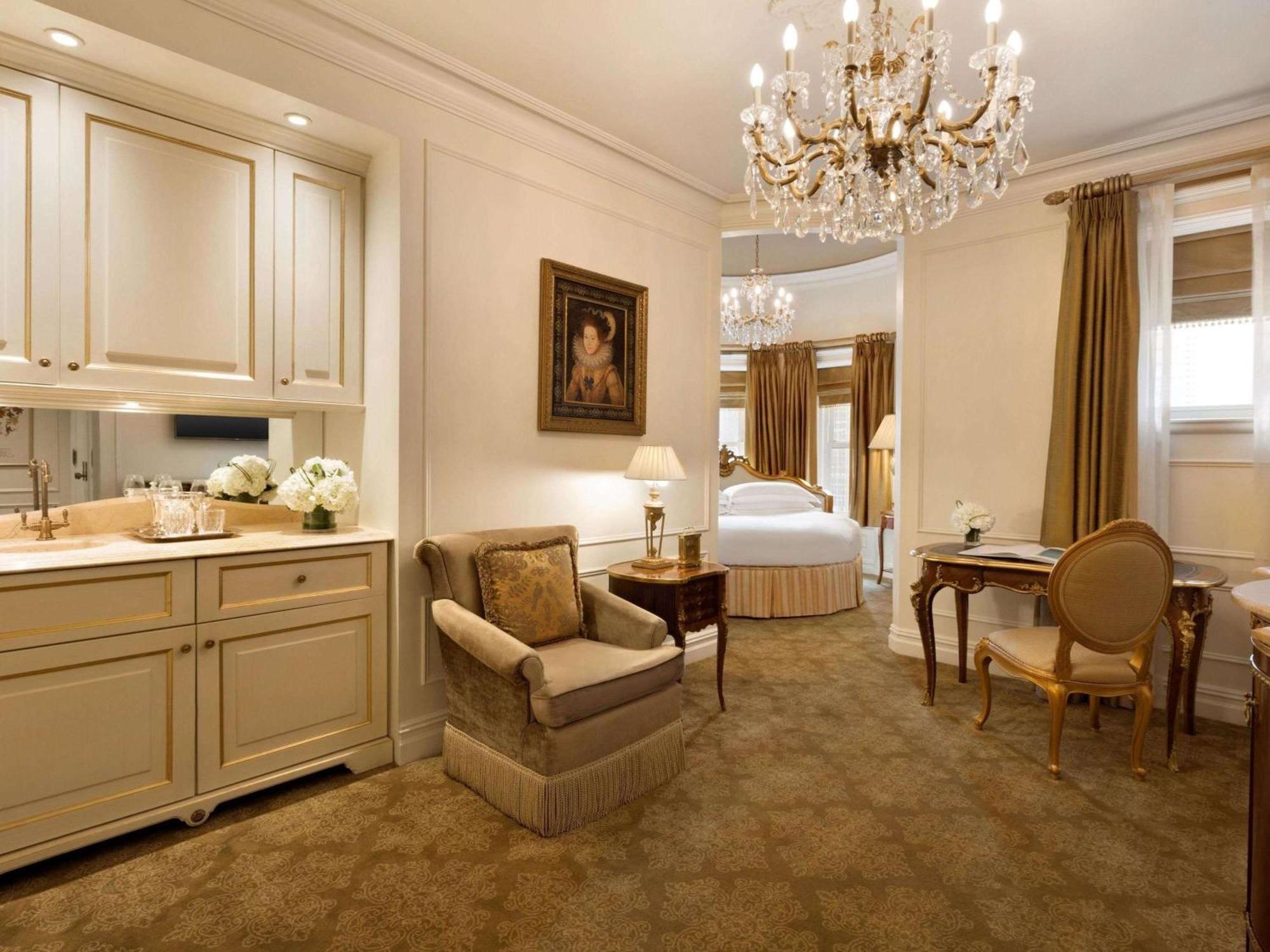 The Plaza Hotel New York Exterior foto
