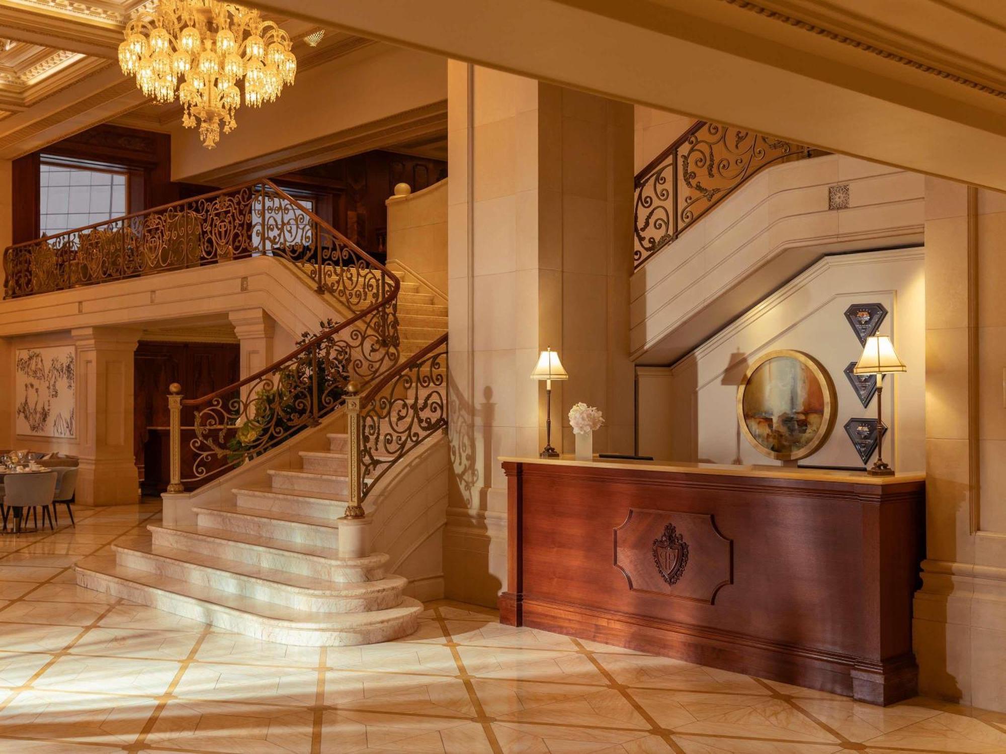 The Plaza Hotel New York Exterior foto