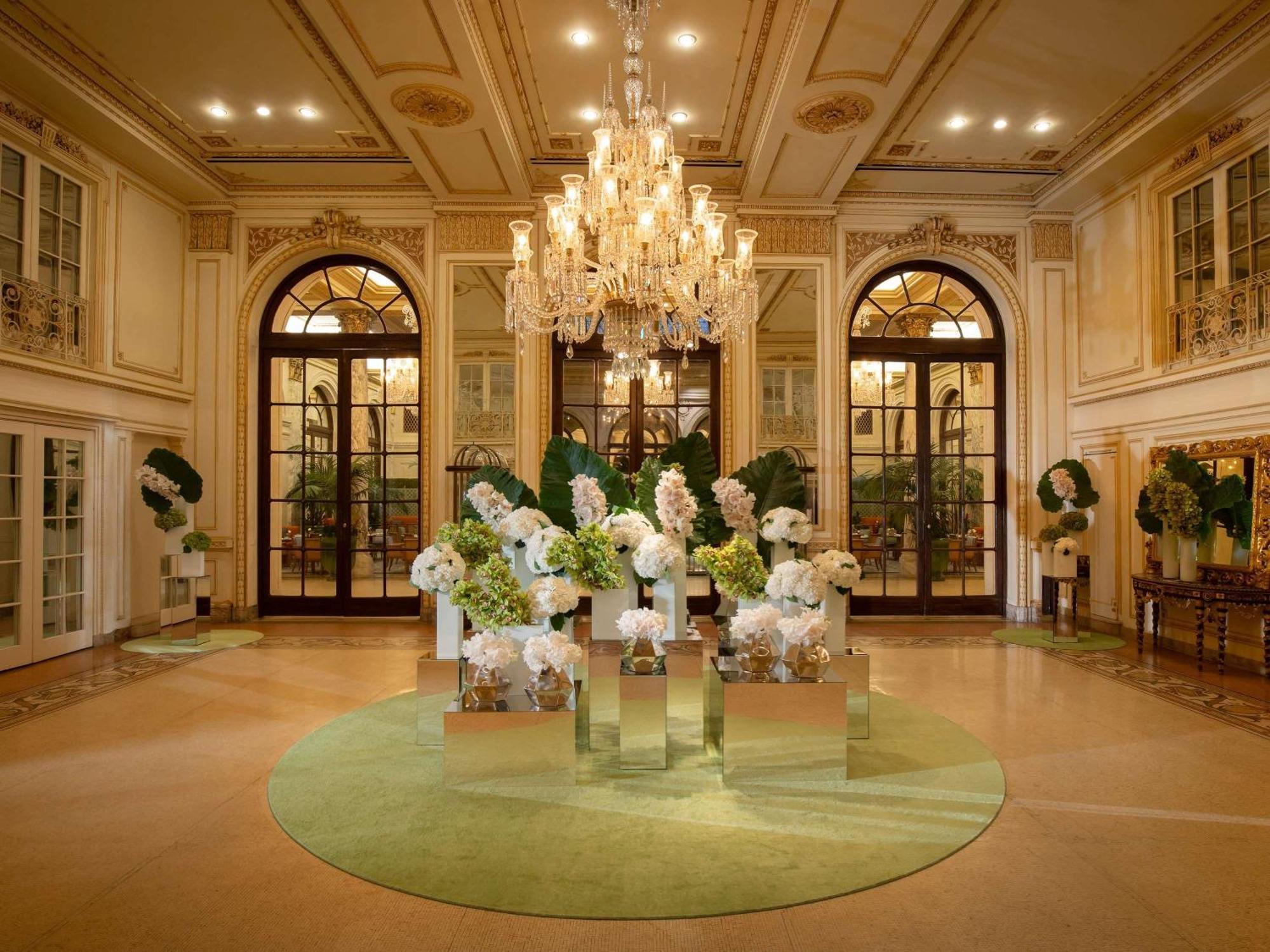 The Plaza Hotel New York Exterior foto